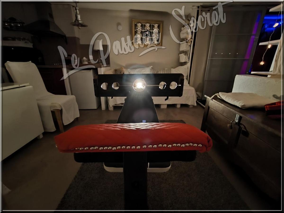 Love-Room Discret 40 M2 Bormes Les Mimosas Village Avec Terrasse Экстерьер фото